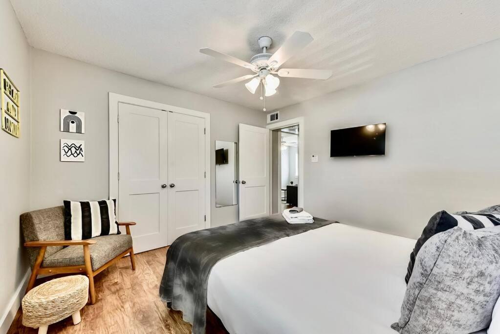 Ferienwohnung Bright And Cheerful Flat, Near Fair Park Dallas Exterior foto