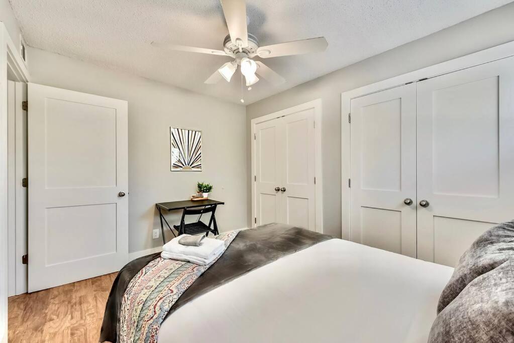 Ferienwohnung Bright And Cheerful Flat, Near Fair Park Dallas Exterior foto